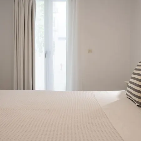 Anemos Town Apartment Naxos City
