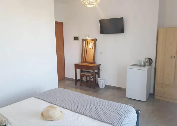 Anemos Town Naxos City