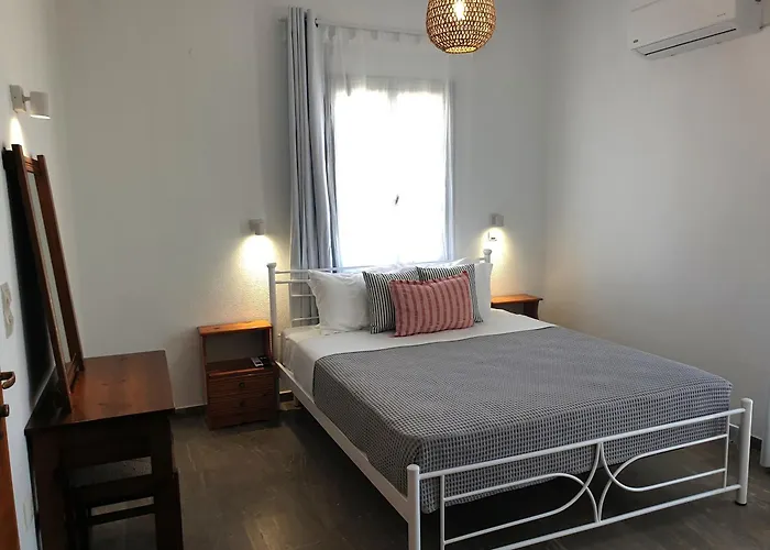 Anemos Town * Naxos City